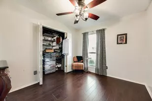 808 Chancellorsville Pkwy, Grand Prairie, TX 75052 - Photo 16