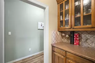 105 Country Ridge Ct, Red Oak, TX 75154 - Photo 10