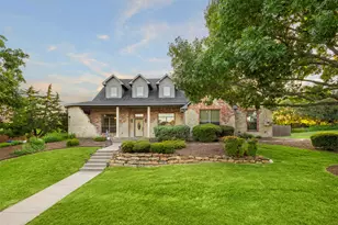 105 Country Ridge Ct, Red Oak, TX 75154 - Photo 2