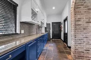 404 Charleston Park Dr, Woodway, TX 76712 - Photo 14