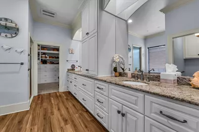 404 Charleston Park Drive, Woodway, TX 76712 - Photo 26