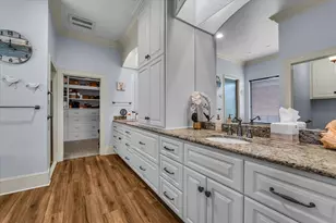 404 Charleston Park Dr, Woodway, TX 76712 - Photo 26