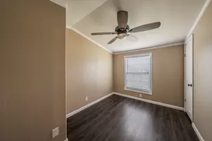 18035 Brookfield Dr, Justin, TX 76247 - Photo 16