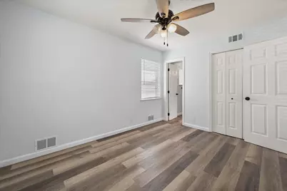 2316 Gilbert Circle, Arlington, TX 76010 - Photo 28