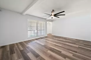 2316 Gilbert Cir, Arlington, TX 76010 - Photo 8