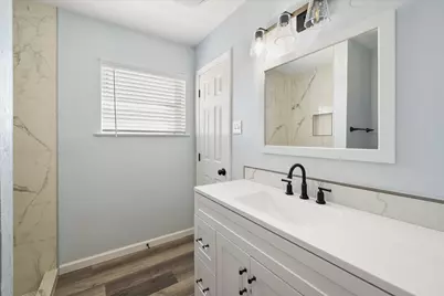 2316 Gilbert Circle, Arlington, TX 76010 - Photo 32