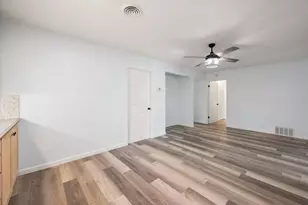 2316 Gilbert Cir, Arlington, TX 76010 - Photo 20