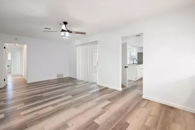 2316 Gilbert Circle, Arlington, TX 76010 - Photo 10