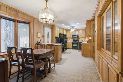 3411 Lakeview Drive, Grapevine, TX 76051 - Photo 10