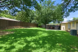 3411 Lakeview Dr, Grapevine, TX 76051 - Photo 6