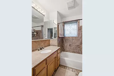 3411 Lakeview Drive, Grapevine, TX 76051 - Photo 16