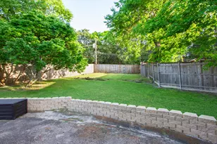 1256 Golden Trophy Dr, Dallas, TX 75232 - Photo 4