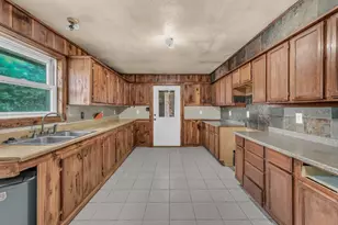 3130 Oak Trail Dr, Granbury, TX 76048 - Photo 10