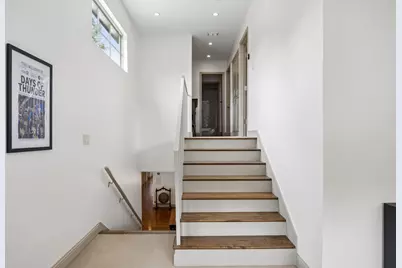 9261 Meadowglen Drive, Dallas, TX 75238 - Photo 28