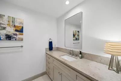 9261 Meadowglen Drive, Dallas, TX 75238 - Photo 6