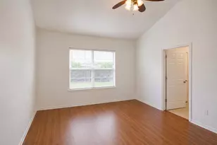 320 Woodgrove Dr, Little Elm, TX 75068 - Photo 10