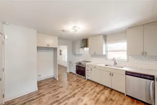 2952 Randy Ln, Farmers Branch, TX 75234 - Photo 12