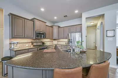 2659 Bridgewater Drive, Grand Prairie, TX 75054 - Photo 8