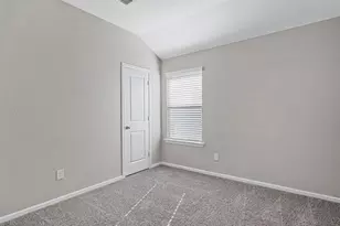 9805 Summerton Dr, Fort Worth, TX 76108 - Photo 12