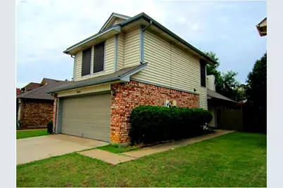 940 Sylvan Creek Drive, Lewisville, TX 75067 - Photo 2