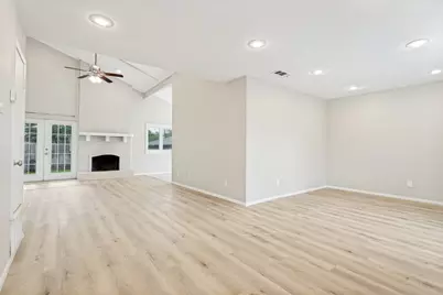 2117 Oak Brook Drive, Richardson, TX 75081 - Photo 2