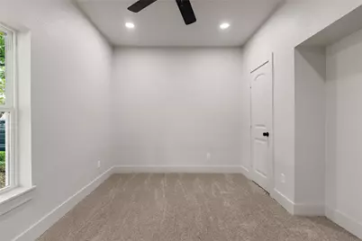 502 W 6th Street, McGregor, TX 76657 - Photo 10