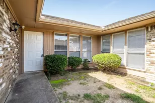 2223 Woodcreek, Carrollton, TX 75006 - Photo 4