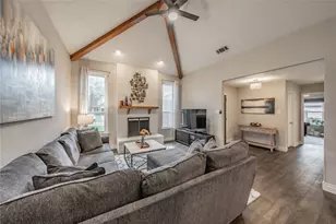 1521 Briarcrest Dr, Grapevine, TX 76051 - Photo 6