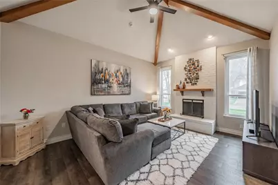1521 Briarcrest Drive, Grapevine, TX 76051 - Photo 4
