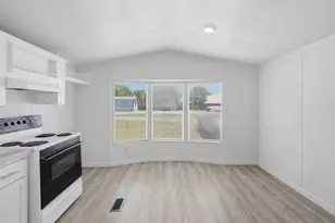 902 Flamingo, Granbury, TX 76049 - Photo 10