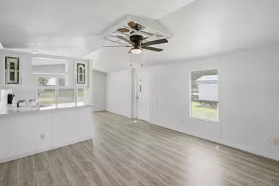 902 Flamingo, Granbury, TX 76049 - Photo 4