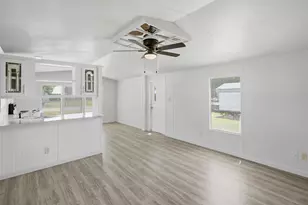 902 Flamingo, Granbury, TX 76049 - Photo 4
