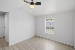 902 Flamingo, Granbury, TX 76049 - Photo 12