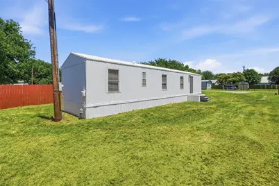 902 Flamingo, Granbury, TX 76049 - Photo 26