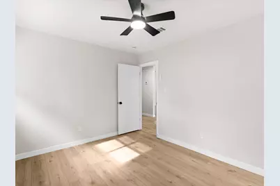 5925 Hanson Drive, Watauga, TX 76148 - Photo 16