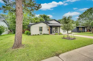 206 E Chico Dr, Garland, TX 75041 - Photo 2