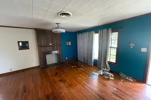 409 Dixon St, Cleburne, TX 76033 - Photo 6