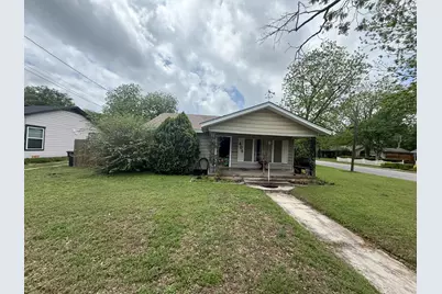 409 Dixon Street, Cleburne, TX 76033 - Photo 2