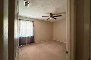 106 Pebble Creek Dr, Red Oak, TX 75154 - Photo 12