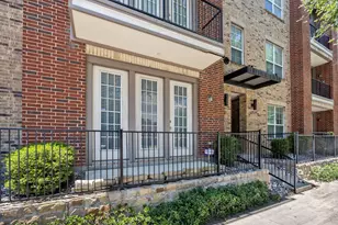 950 Henderson St, Fort Worth, TX 76102 - Photo 1