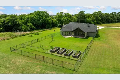308 County Road 3336, Paradise, TX 76073 - Photo 36