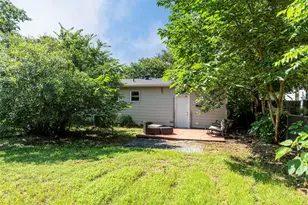 224 Willow St, Hurst, TX 76053 - Photo 18