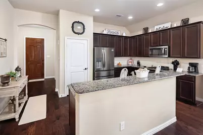 11828 Hamptonbrook Drive, McKinney, TX 75071 - Photo 2