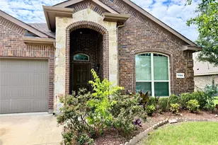 1104 Crest Ridge Dr, Glenn Heights, TX 75154 - Photo 2