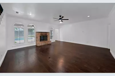 7605 Bridlewood Court, North Richland Hills, TX 76182 - Photo 4