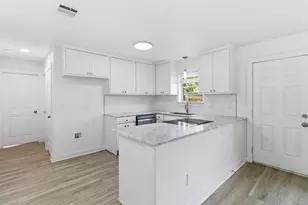 2942 Townsend Dr, Dallas, TX 75229 - Photo 20