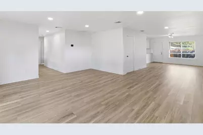 2942 Townsend Drive, Dallas, TX 75229 - Photo 14