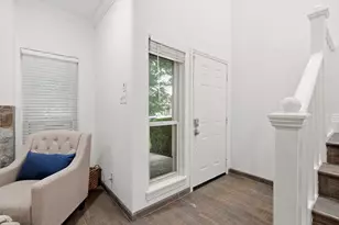 408 Josephine St, Dallas, TX 75246 - Photo 2