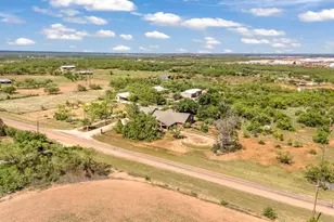 3165 Hayter Rd, Abilene, TX 79601 - Photo 2