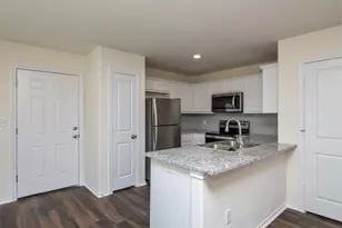 201 S May St, Whitewright, TX 75491 - Photo 10
